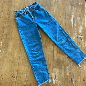 Levi’s mom jean